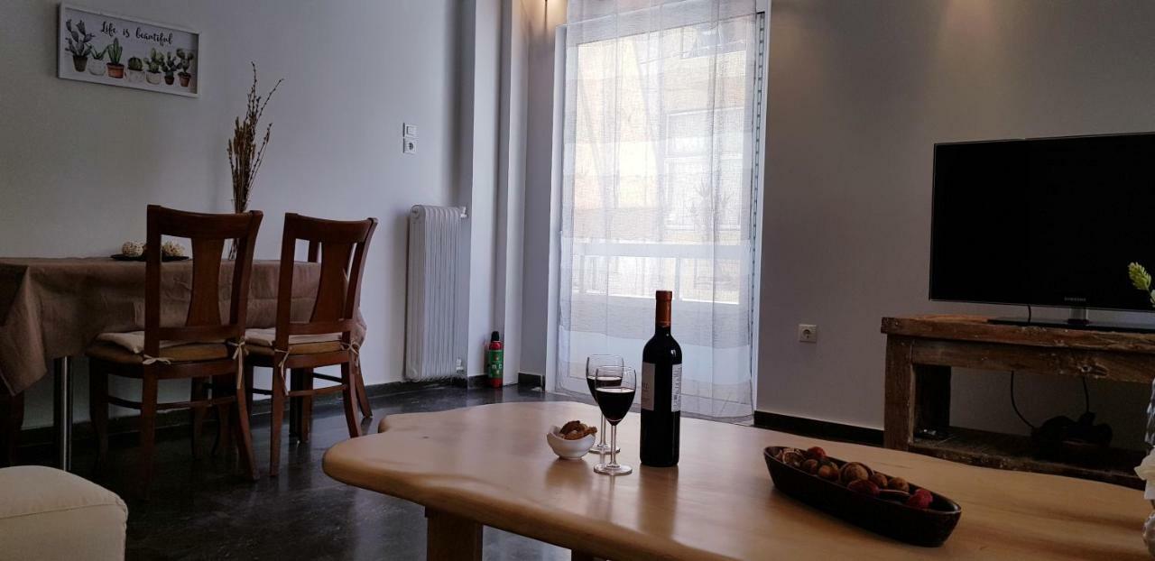 Spacious Apartment In The Historical Center Of Atina Dış mekan fotoğraf