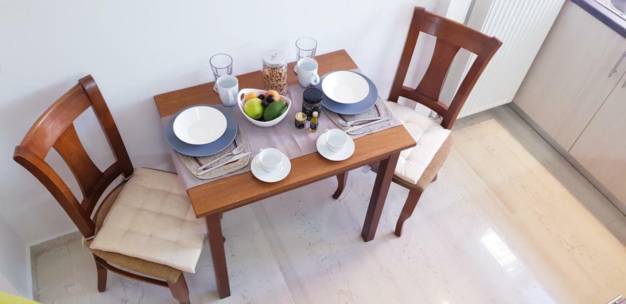 Spacious Apartment In The Historical Center Of Atina Dış mekan fotoğraf